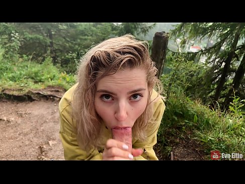 ❤️ Ragazza ingoia lo sperma dopo un pompino in pubblico - Eva Elfi ❤️ Porno duroal it.pornoxlxx.ru ❤️